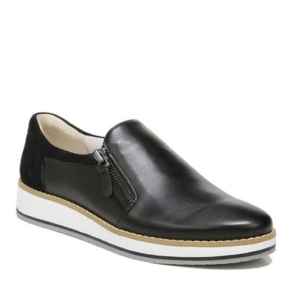 27 Edit Naturalizer Womens Devlyn Zip Up Loafers Black Leather - Picture 1 of 7